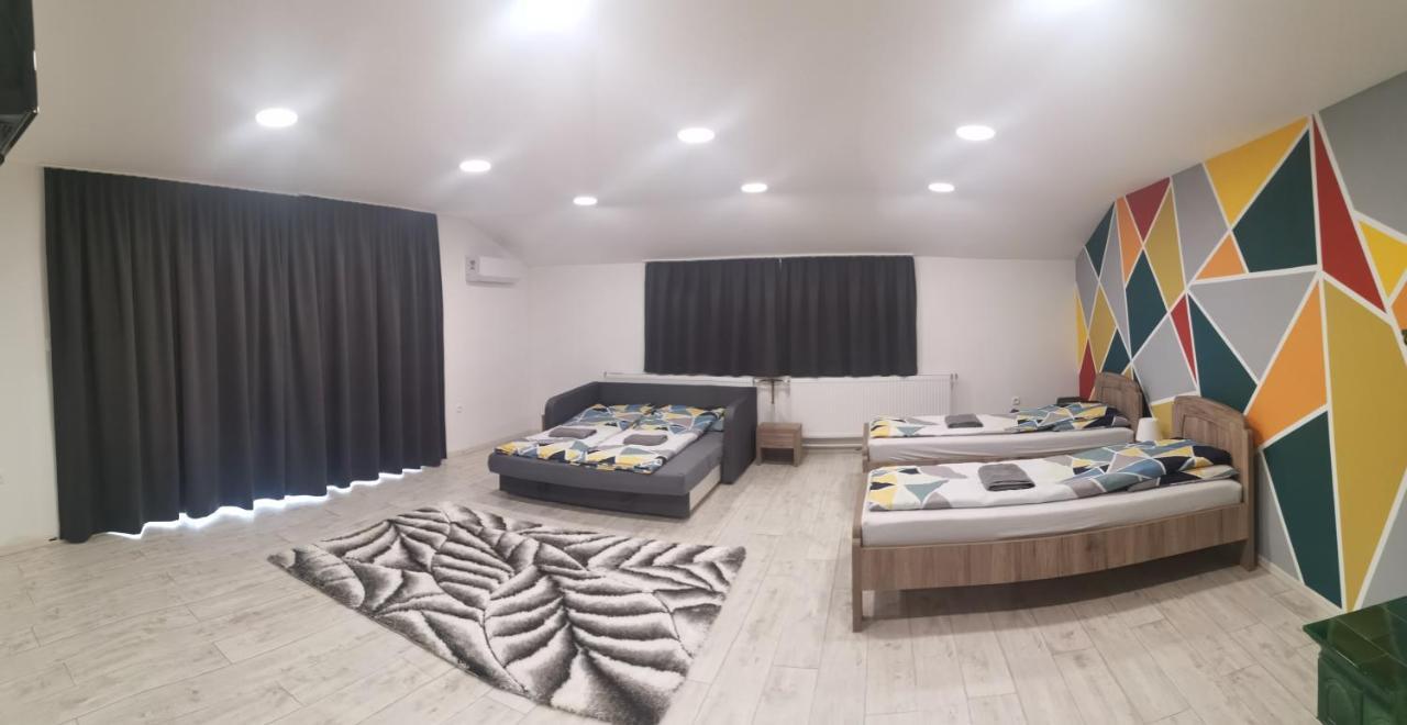 Podlovics Tanya Panzió Kemecse Exterior foto