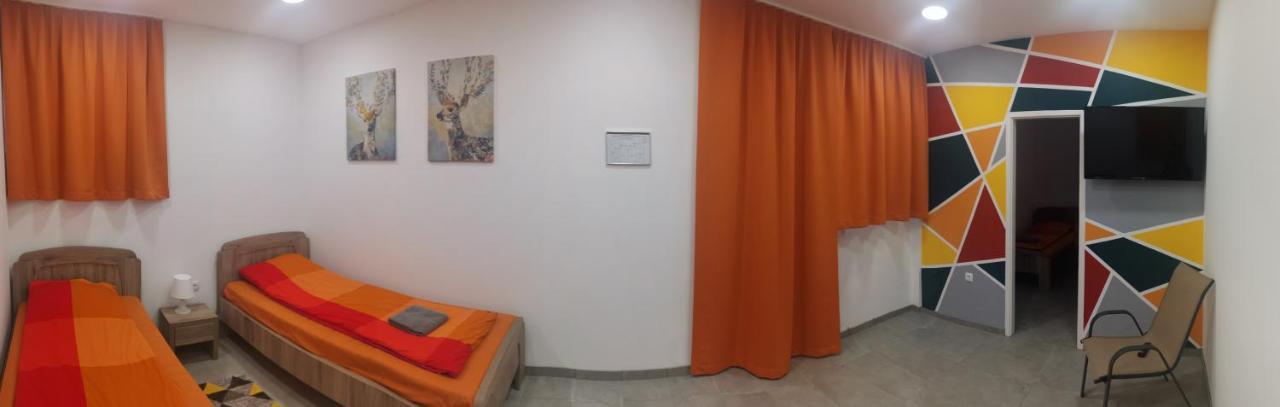Podlovics Tanya Panzió Kemecse Exterior foto