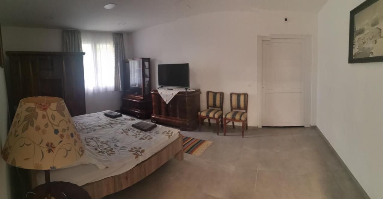 Podlovics Tanya Panzió Kemecse Exterior foto